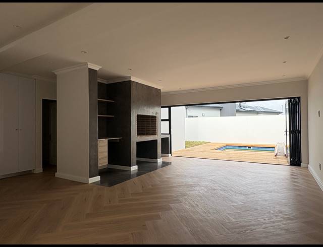 4 BEDROOM HOUSE FOR SALE IN SANDOWN